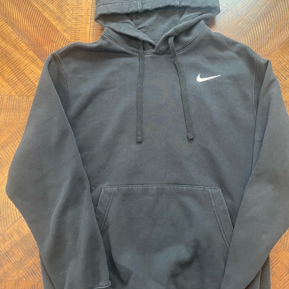 Nike Men’s Club Fleece Hoodie
